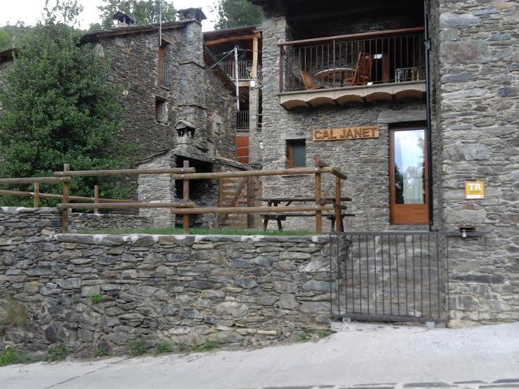 La Cabanya De Cal Forn De Serrat Queralbs Exterior photo